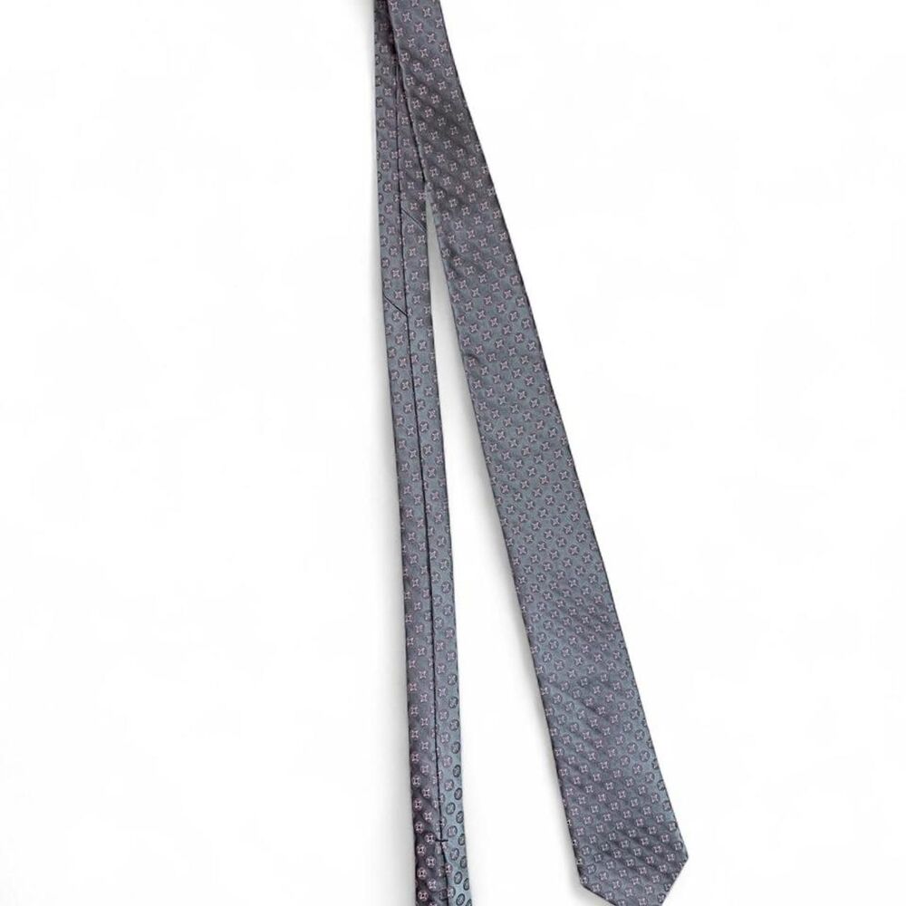 Calvin Klein Men's Dark Grey and Purple Tie
